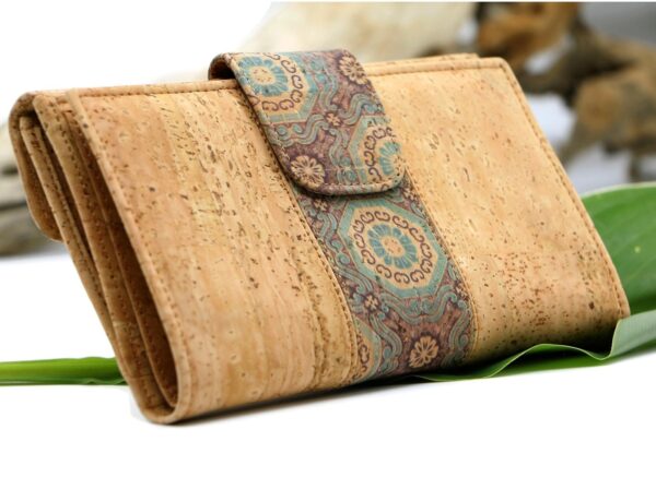 Kork Portemonnaie mit viel Stauraum nachhaltig fair produziert Kork aus Portugal