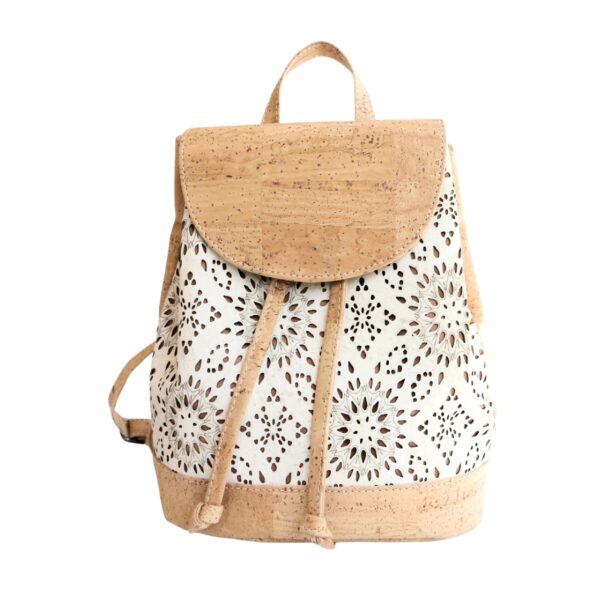 Kleiner weißer Kork Rucksack ELEA white small – Vorderansicht Malandro Fashion