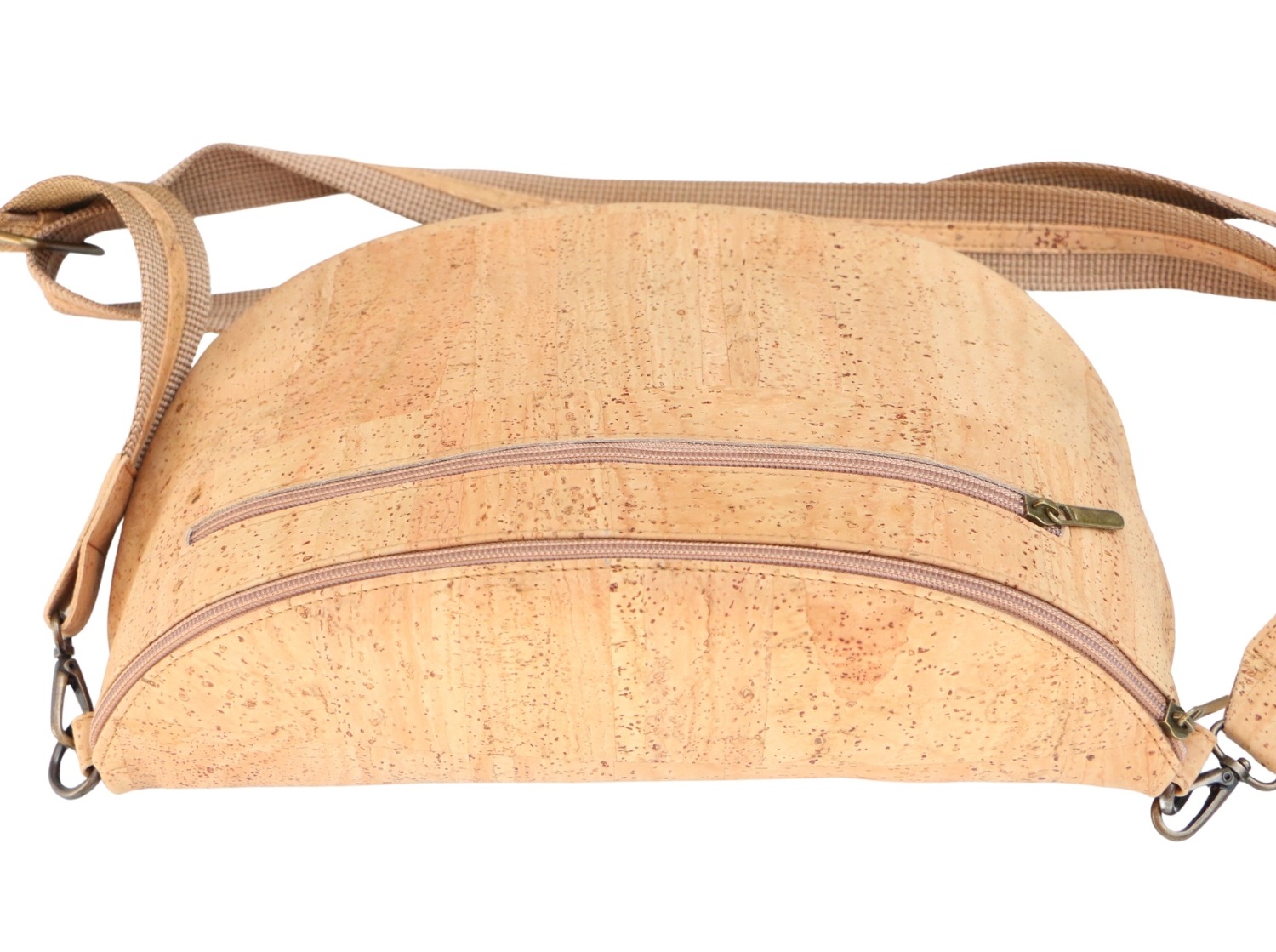 PORTO XL classic große Kork Brusttasche von vorne